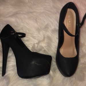 Black platform heel
